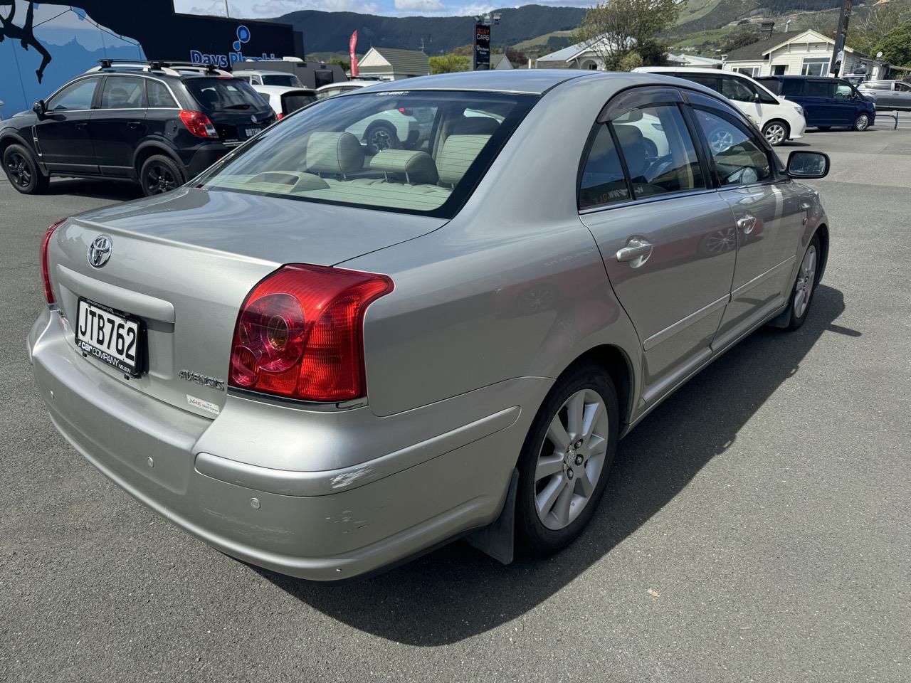 2005 Toyota Avensis