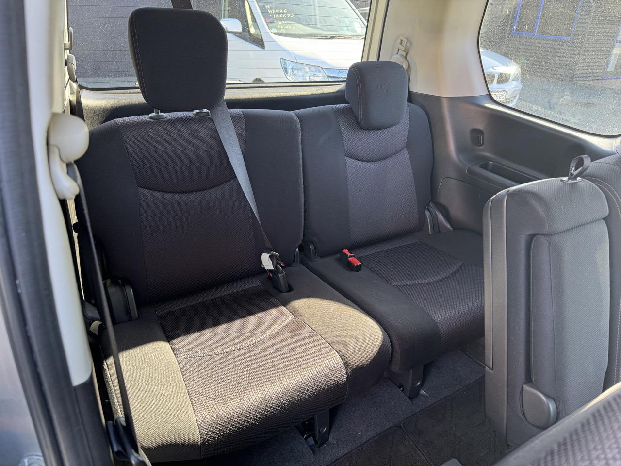 2012 Nissan Serena