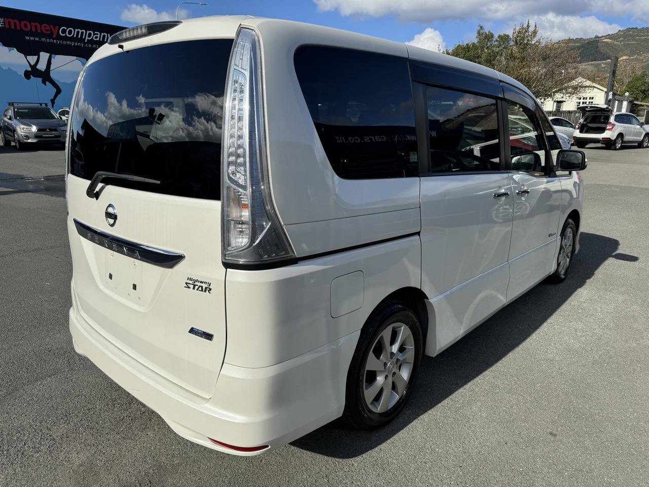 2012 Nissan Serena